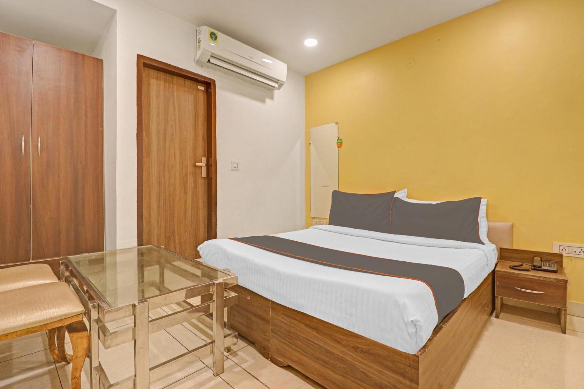 Collection O Seven Heaven Hotel New Delhi Exterior photo